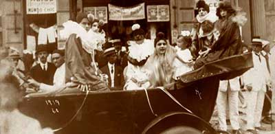 Desfile do corso no carnaval de 1919, no Rio de Janeiro