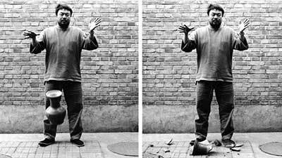 Derrubando uma Urna da Dinastia Han, Ai Weiwei, 1995